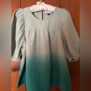 Universal Thread Green Ombre Top M